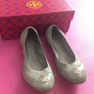 Gray Tory Burch Flats Size 7